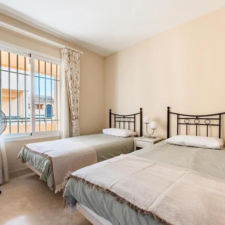 Casa Jakalia Марбелья